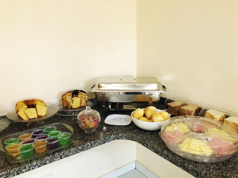 Hotel Premier Campo Grande  Bagian luar foto
